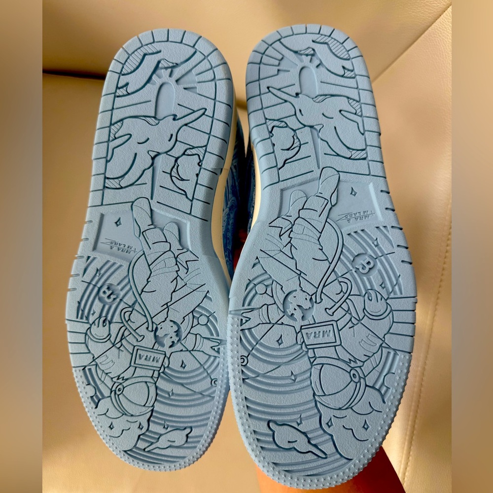Brand New Galartsy Sneakers! - Picture 2 of 2